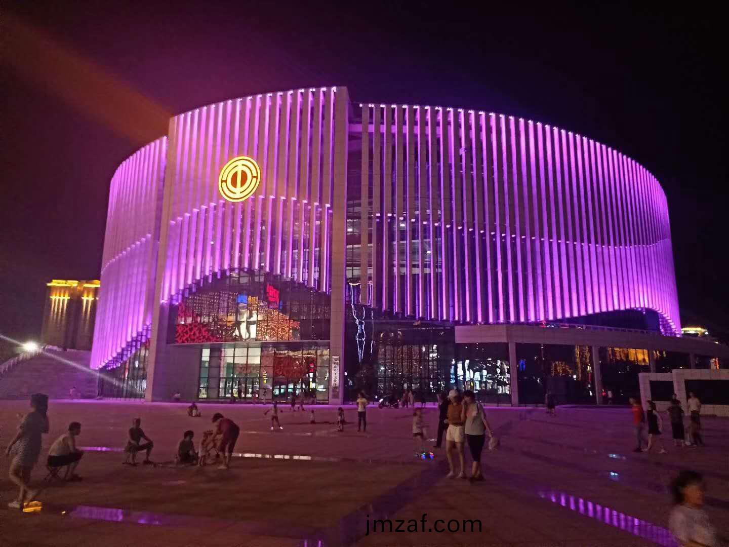 踐行(xing)工(gong)匠精(jing)神(shen)，我(wo)們繼(ji)續(xu)砥礪(li)前(qian)行(xing)